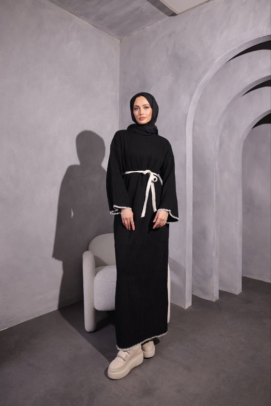 Black Knitted Belted Maxi Dress