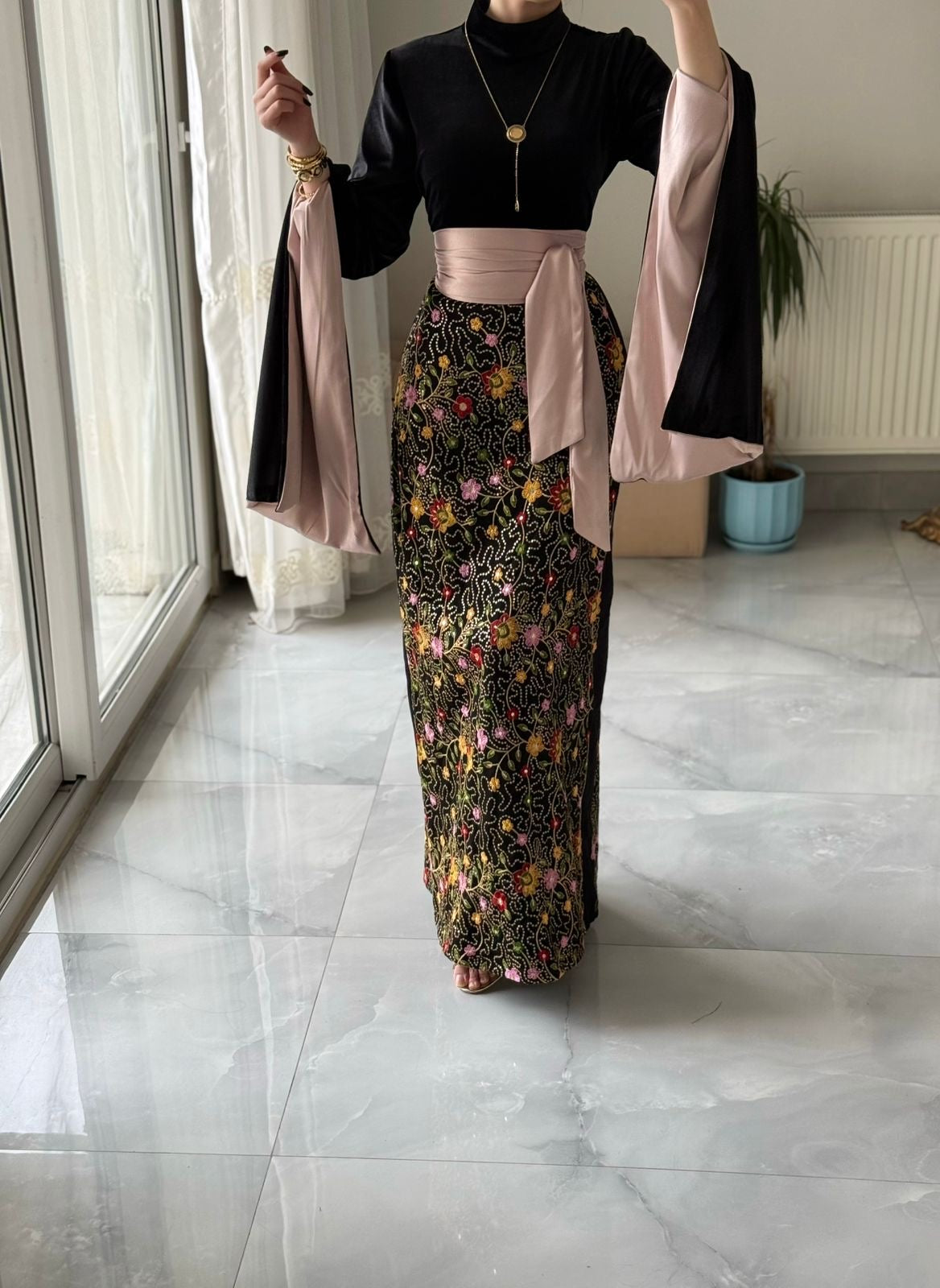 Midnight Bloom ( Dust Rose Satin Sleeve)